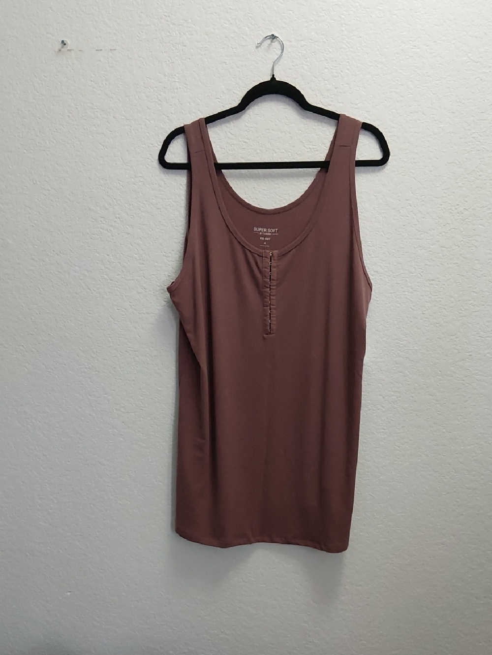 torrid Dusty Mauve Scoop Neck Henley Tank